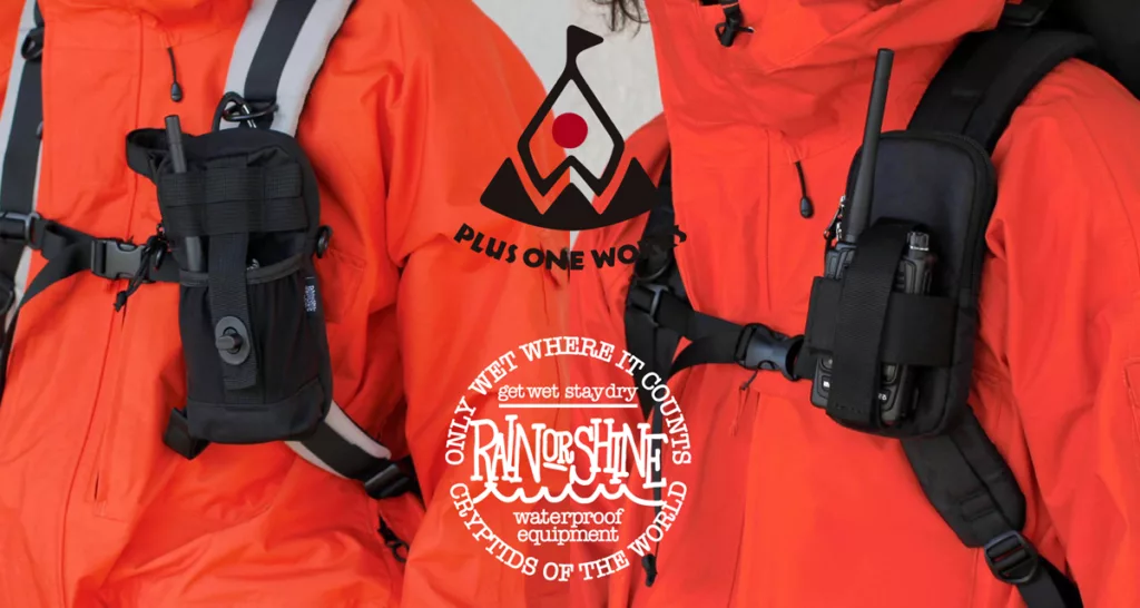 RAIN OR SHINEとPLUS ONE WORKSのポーチ